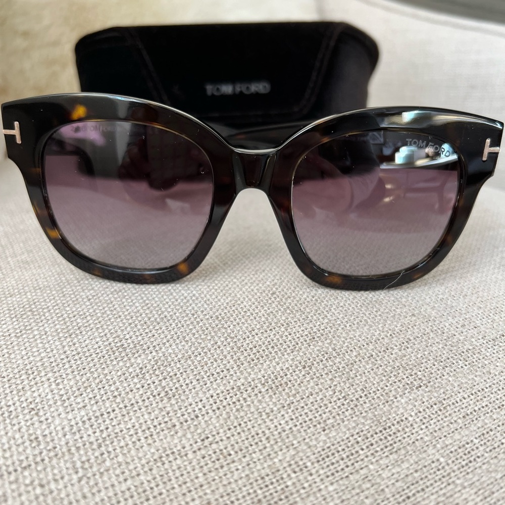 Tom Ford Beatrix 52mm Sunglasses - Picture 4 of 5